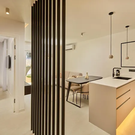 Cro-lo Garden Apartment Split